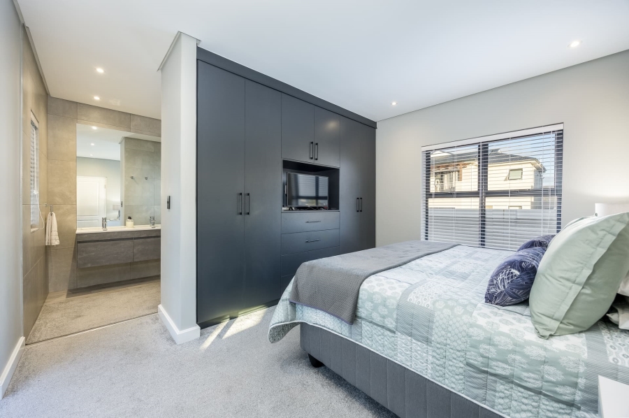 3 Bedroom Property for Sale in Protea Heights Western Cape